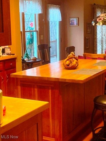 49698 Parkview Drive, East Liverpool, OH 43920