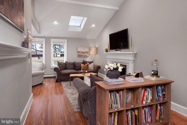 172 PENNINGTON HARBOURTON RD, Pennington, NJ 08534