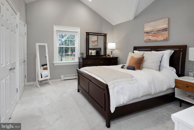 172 PENNINGTON HARBOURTON RD, Pennington, NJ 08534