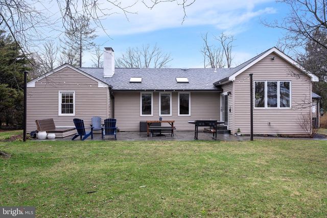 172 PENNINGTON HARBOURTON RD, Pennington, NJ 08534