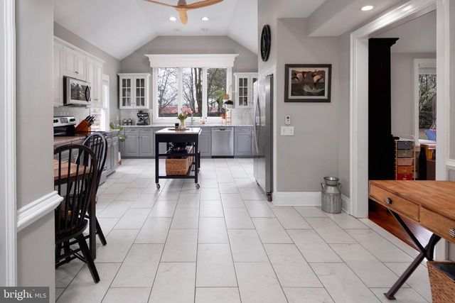 172 PENNINGTON HARBOURTON RD, Pennington, NJ 08534