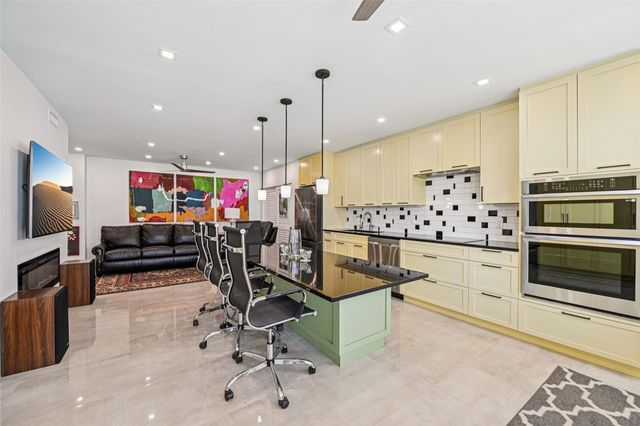 3233 NE 34th Street 812A, Fort Lauderdale, FL 33308