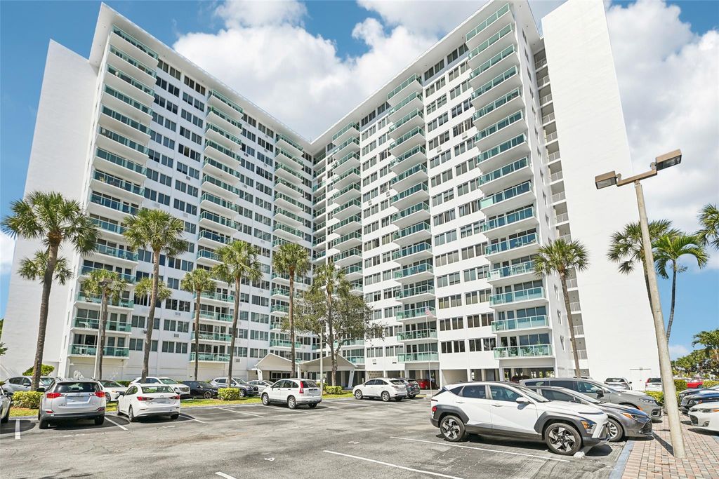 3233 NE 34th Street 812A, Fort Lauderdale, FL 33308