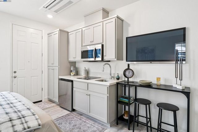 270 Mindy Way, Pittsburg, CA 94565