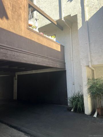 3823 Caminito Litoral 208, San Diego, CA 92107