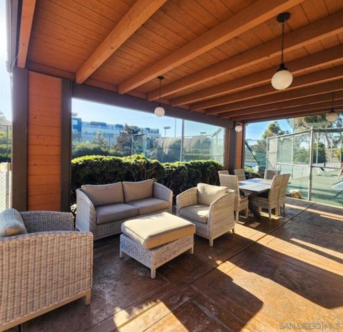 3823 Caminito Litoral 208, San Diego, CA 92107