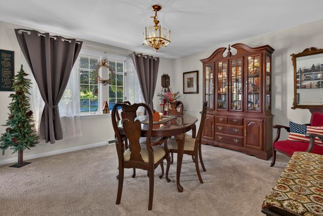 64 Peaslee Road, Merrimack, NH 03054