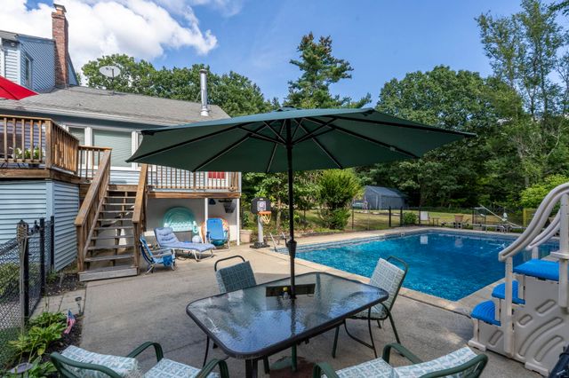 64 Peaslee Road, Merrimack, NH 03054