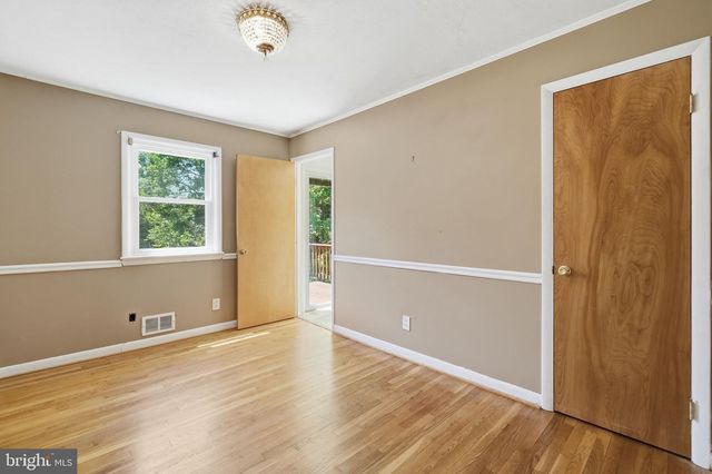 9205 4TH ST, Lanham, MD 20706