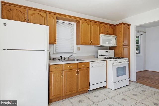 9205 4TH ST, Lanham, MD 20706