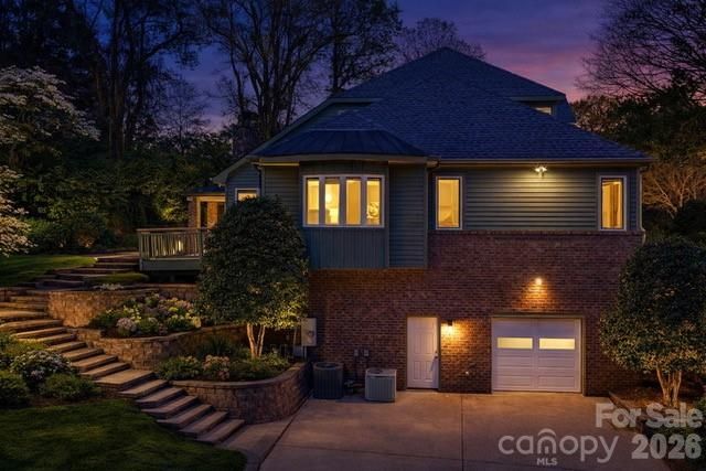421 18th Avenue Lane NW, Hickory, NC 28601