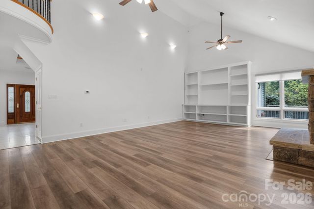 421 18th Avenue Lane NW, Hickory, NC 28601