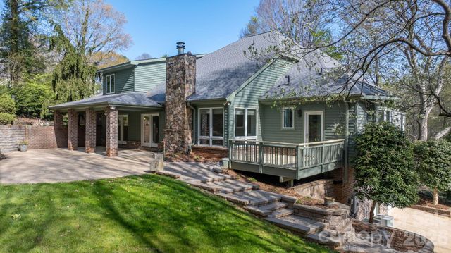 421 18th Avenue Lane NW, Hickory, NC 28601