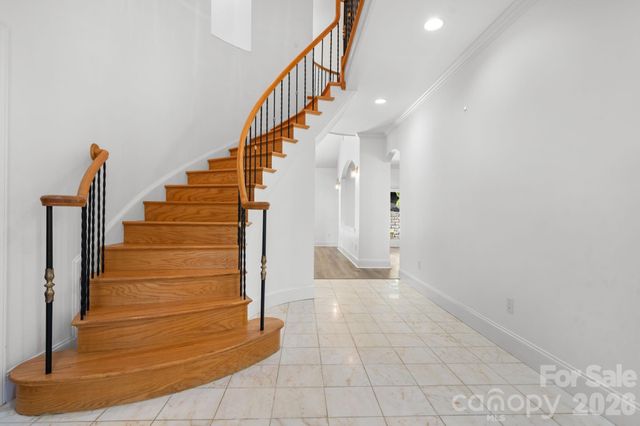 421 18th Avenue Lane NW, Hickory, NC 28601