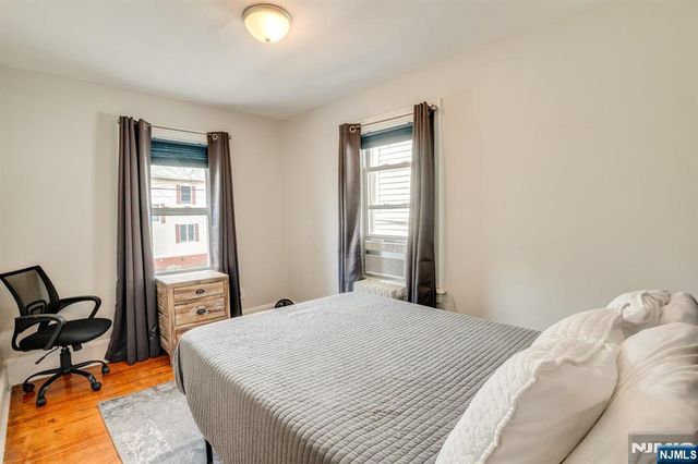 278 High Street, Teaneck, NJ 07666