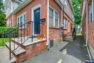 278 High Street, Teaneck, NJ 07666
