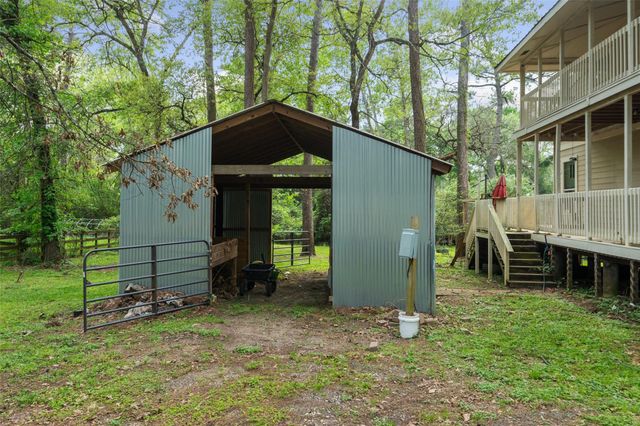 202 Greenbriar Drive, Magnolia, TX 77355