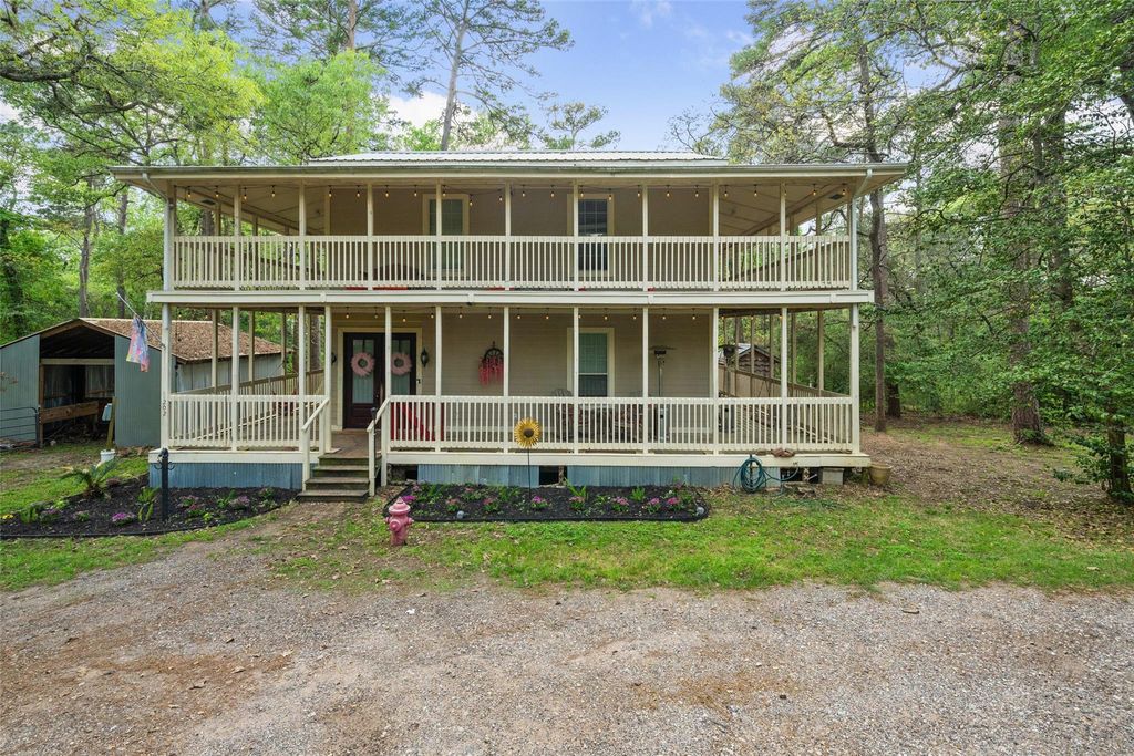 202 Greenbriar Drive, Magnolia, TX 77355