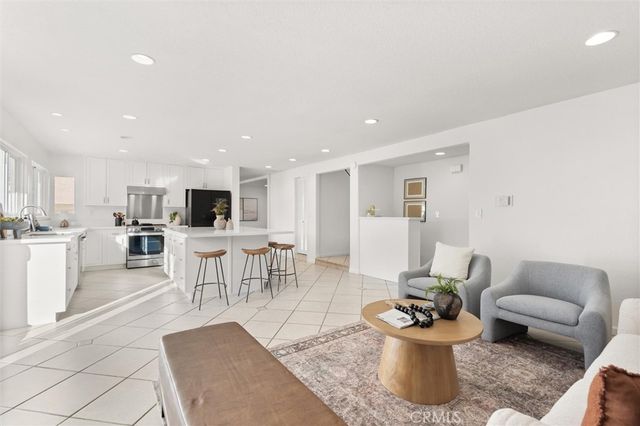 2761 Bunting, Costa Mesa, CA 92626