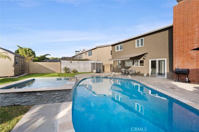 2761 Bunting, Costa Mesa, CA 92626