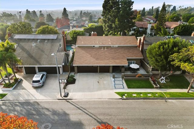 2761 Bunting, Costa Mesa, CA 92626