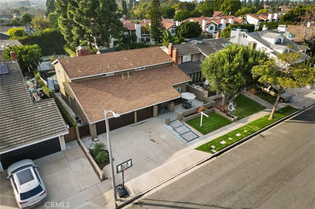 2761 Bunting, Costa Mesa, CA 92626