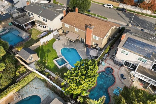 2761 Bunting, Costa Mesa, CA 92626