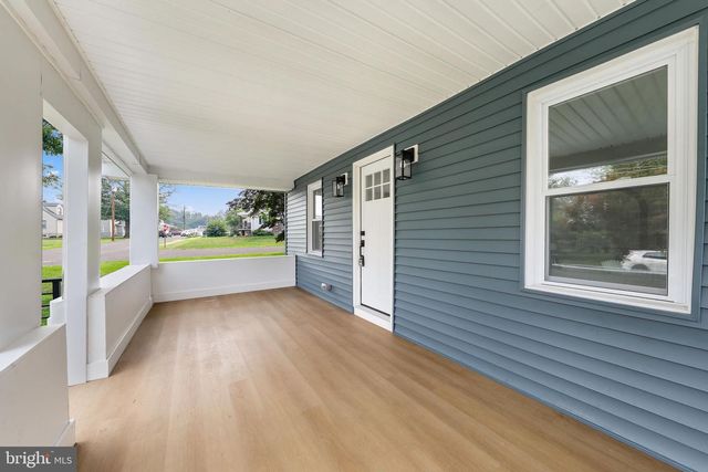 232 MECRAY LN, Maple Shade, NJ 08052