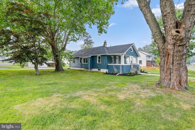 232 MECRAY LN, Maple Shade, NJ 08052