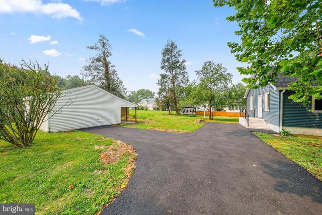 232 MECRAY LN, Maple Shade, NJ 08052