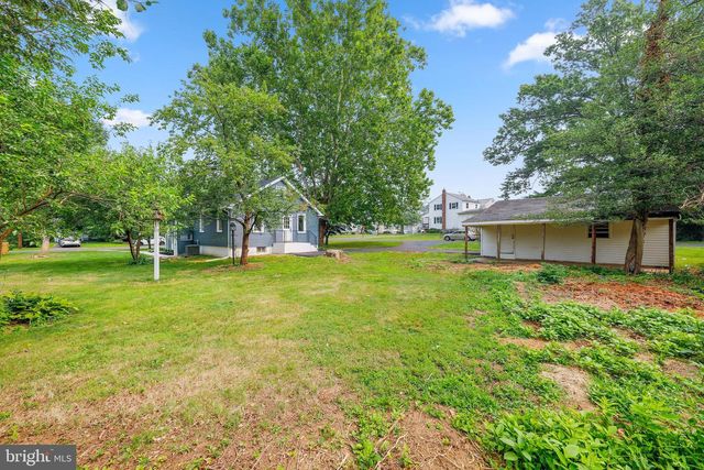 232 MECRAY LN, Maple Shade, NJ 08052