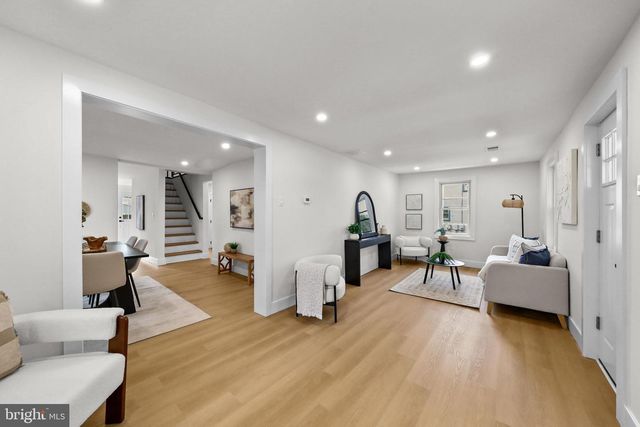 232 MECRAY LN, Maple Shade, NJ 08052