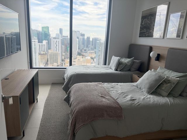 159 NE 6th St 4016, Miami, FL 33132