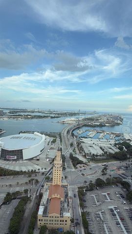 159 NE 6th St 4016, Miami, FL 33132