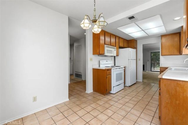 4218 Los Padres Drive, Fallbrook, CA 92028