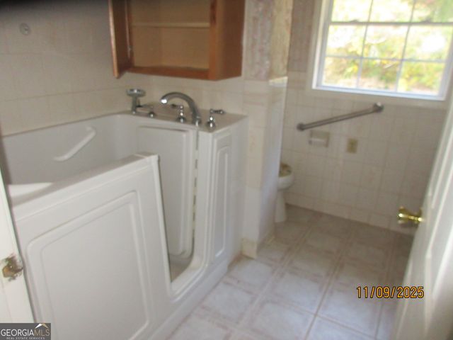 2443 Highway 92 S, Fayetteville, GA 30215