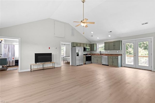 2410 Centerville TPKE, Chesapeake, VA 23322