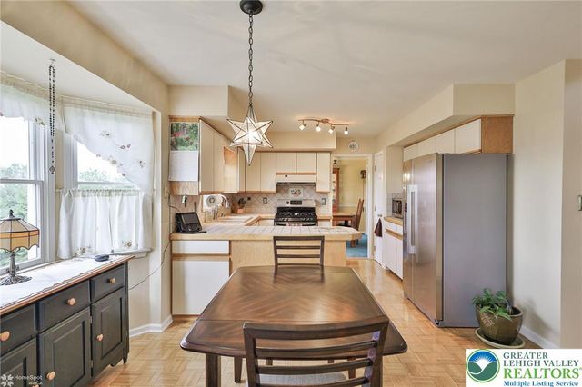 216 Memorial Drive, Bath Boro, PA 18014