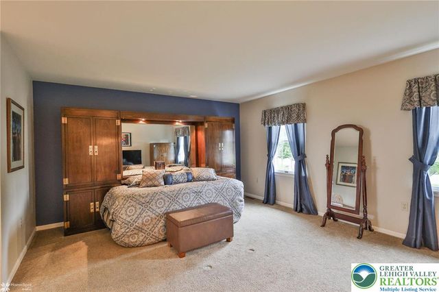 216 Memorial Drive, Bath Boro, PA 18014