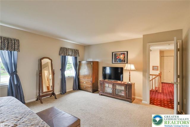 216 Memorial Drive, Bath Boro, PA 18014