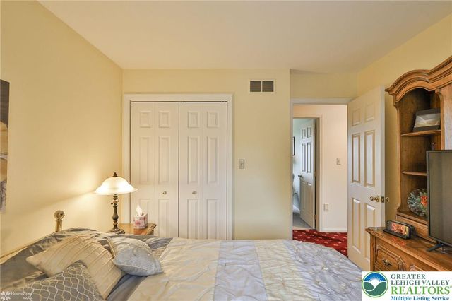 216 Memorial Drive, Bath Boro, PA 18014