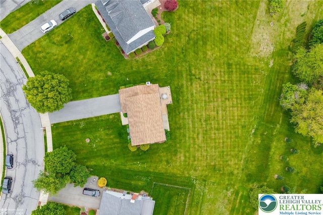 216 Memorial Drive, Bath Boro, PA 18014