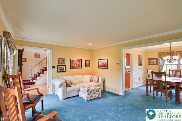 216 Memorial Drive, Bath Boro, PA 18014