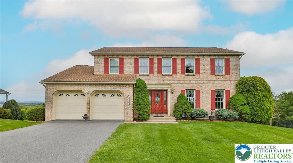 216 Memorial Drive, Bath Boro, PA 18014