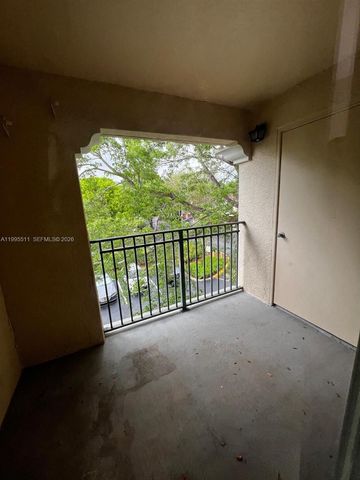 2548 Centergate Dr 301, Miramar, FL 33025