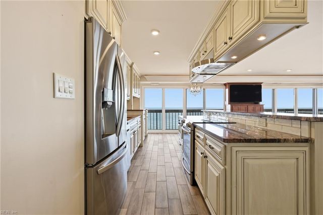 2830 Shore Dr Apt 802, Virginia Beach, VA 23451