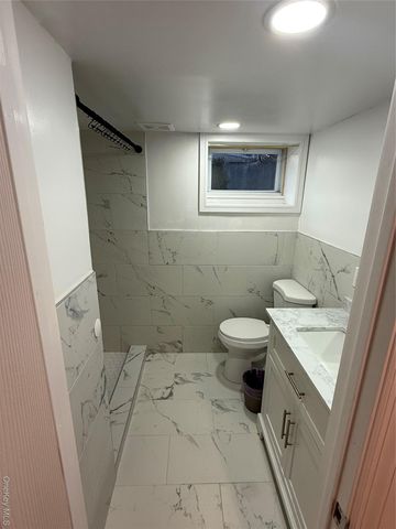 174 Whittier Avenue, Babylon, NY 11703