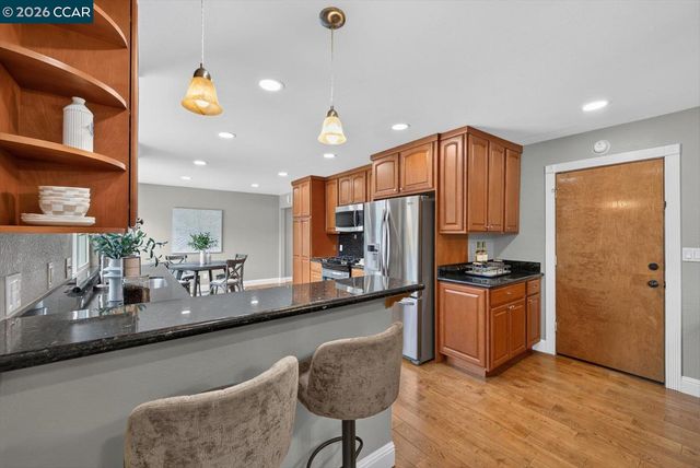 1617 Greenridge Dr, Pittsburg, CA 94565