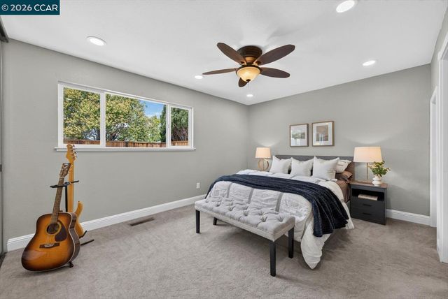 1617 Greenridge Dr, Pittsburg, CA 94565