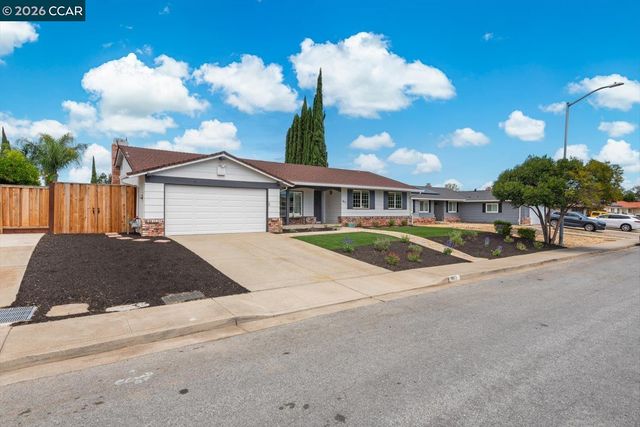1617 Greenridge Dr, Pittsburg, CA 94565